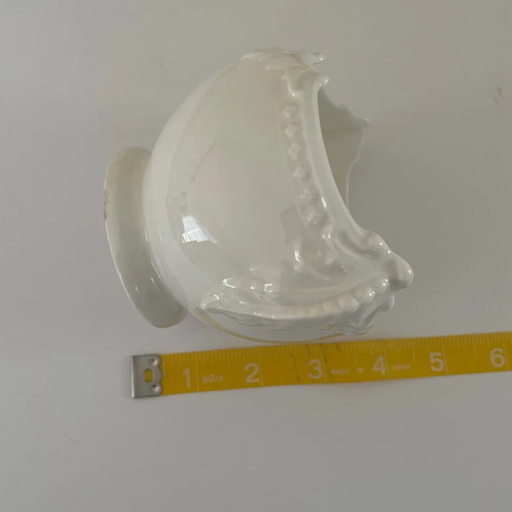 Coalport Country Ware White Bone China Embossed Leaf Sugar‎ Bowl Made in England
